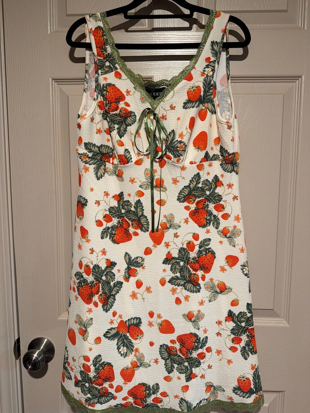 Cute Women's strawberry summer dress from Cider size L NWT